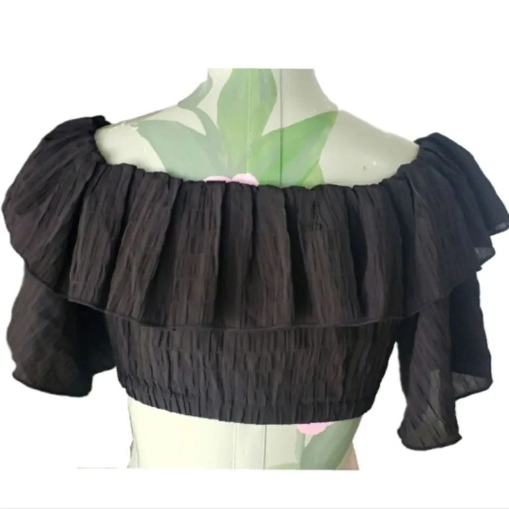 SHEIN Black Ruffle Off-Shoulder Crop Top - Picture 5 of 6